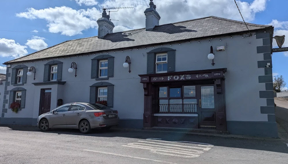 Foxs (Foxs Castle Lounge), Ireland